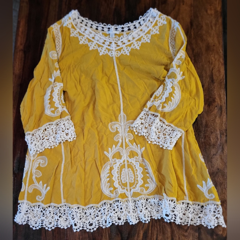 EST 1948 WOMEN'S TOP SZ 22-24 MUSTARD YELLOW LIKE NEW CONDITION